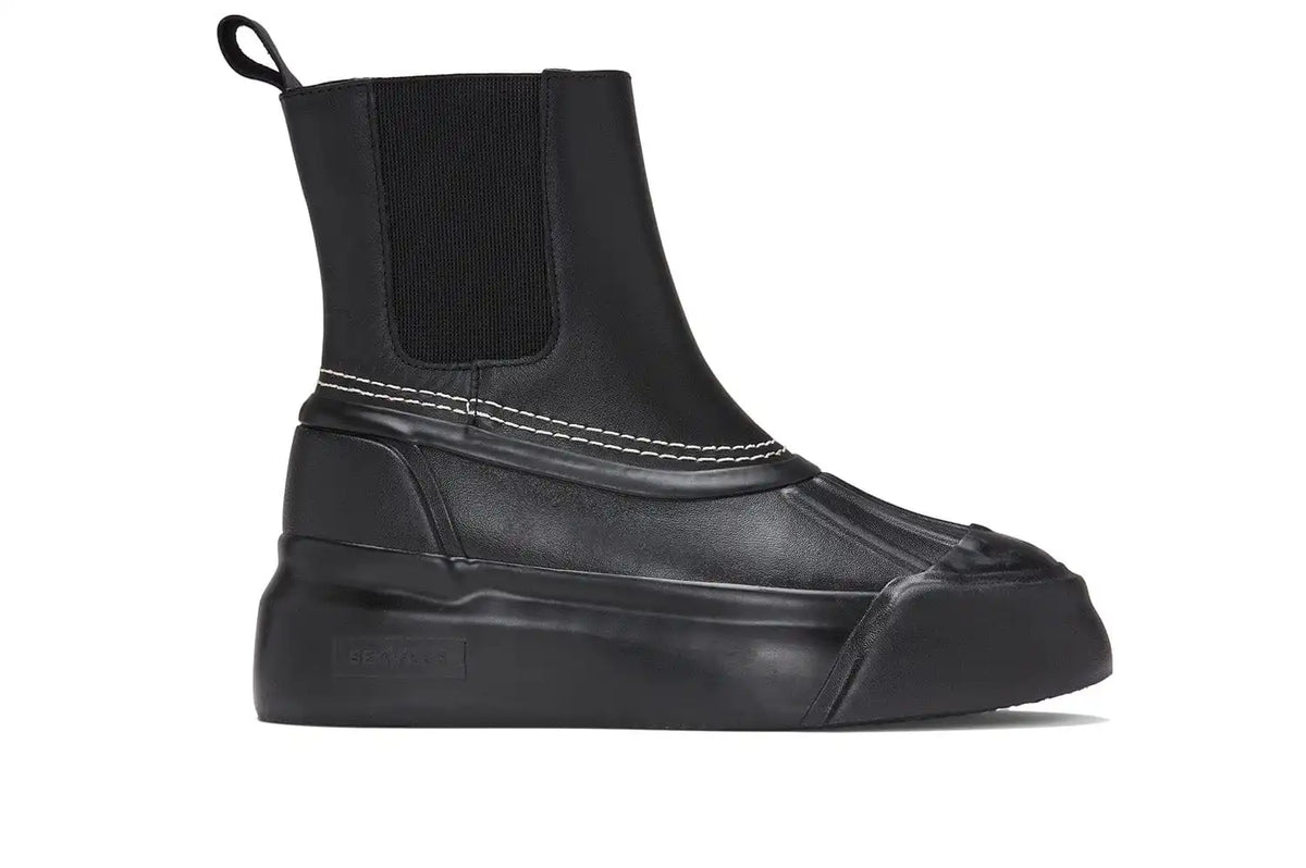 Womens - Chalet Chelsea Boot - Black